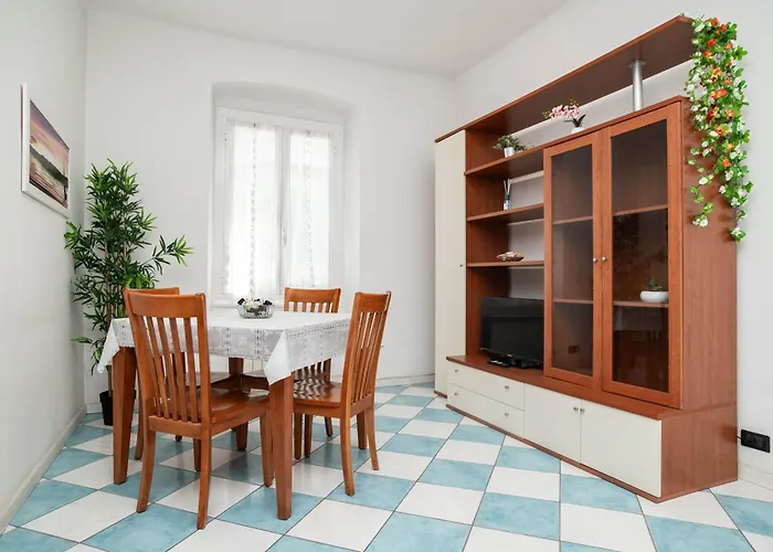 Centro Citta - Stazione Ferroviaria Brignole Apartmán *